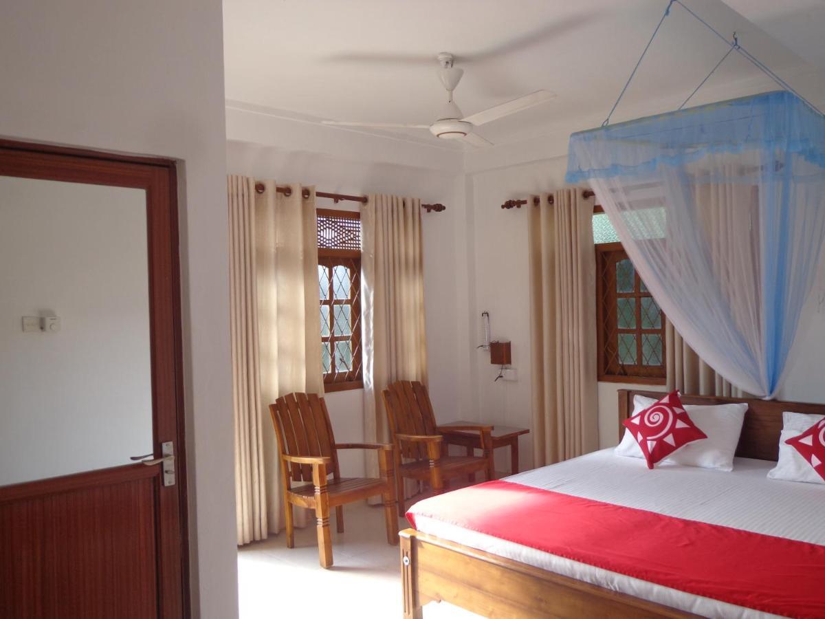 Nisha Homestay Inn Peradeniya Dış mekan fotoğraf
