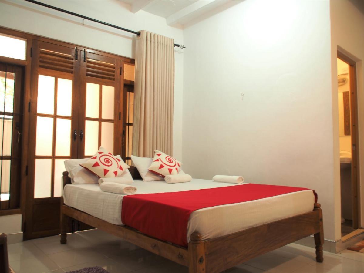 Nisha Homestay Inn Peradeniya Dış mekan fotoğraf